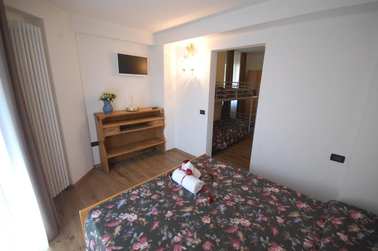 Chalet Fiocco Di Neve Pinzolo Habitación foto
